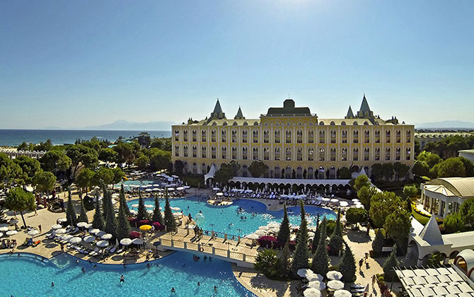 Kremlin Palace Hotel – Hava Çekimi