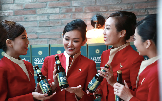 Hong Kong merkezli havayolu şirketi, yolcularına özel bir bira üretti!